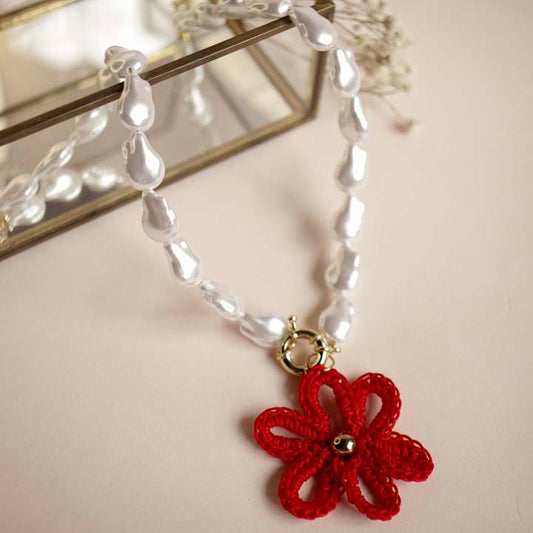 Collar Florecida roja