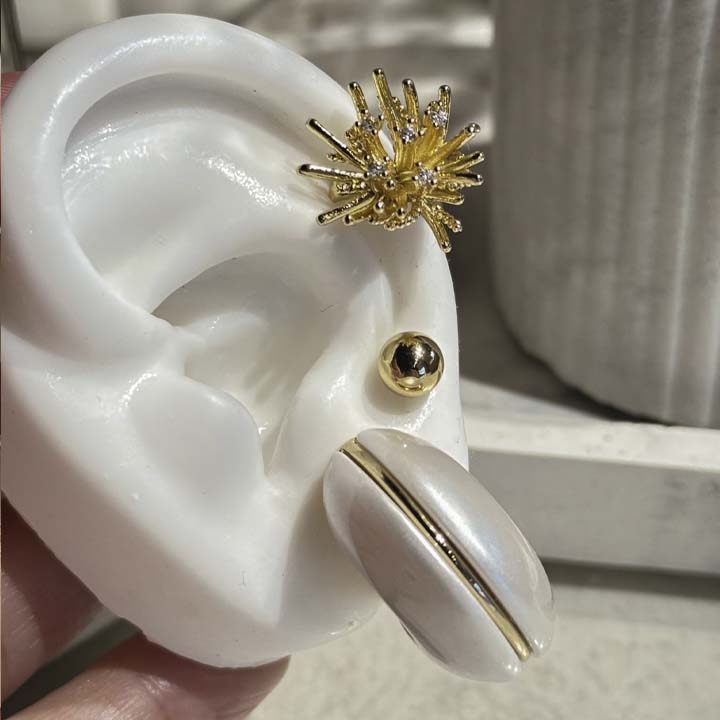 Ear cuff flor estrella