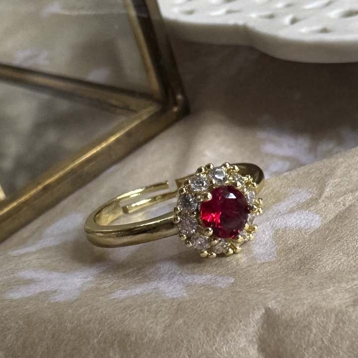 Anillo condesa roja