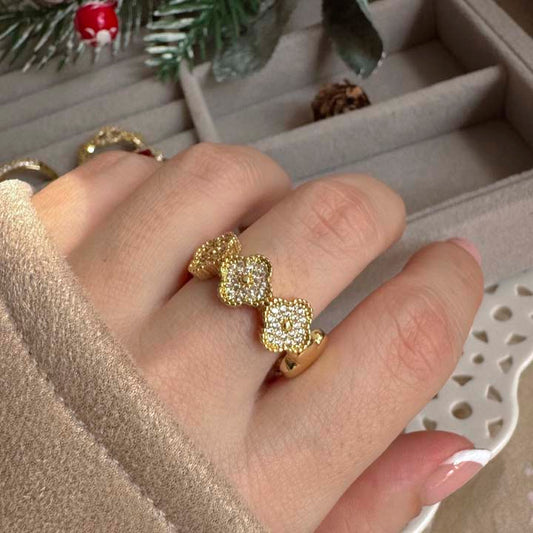 Anillo Treboles gold.