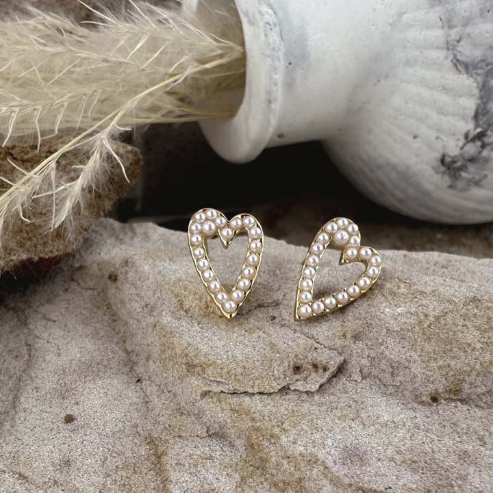 Arete corazones perlitas