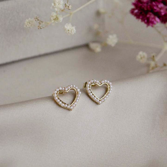 Arete corazon perlita