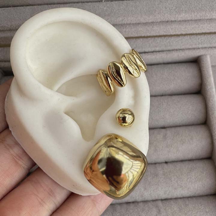 Ear cuff coffee gold