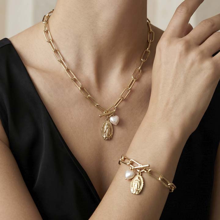 Collar Corazón de virgencita