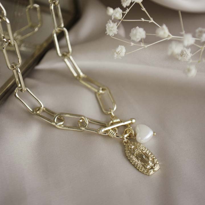 Collar Corazón de virgencita