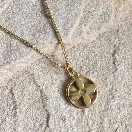 Cadena suerte dorada