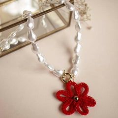 Collar Florecida roja