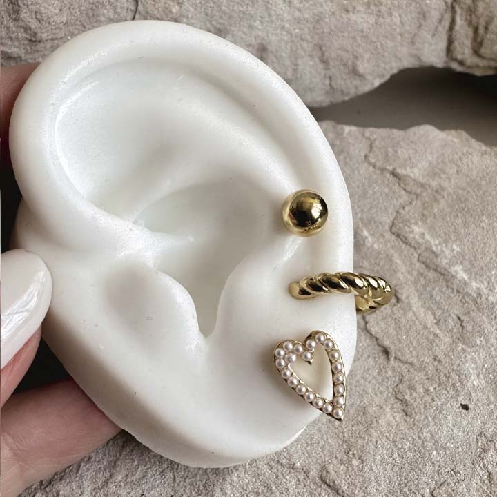 Arete corazones perlitas